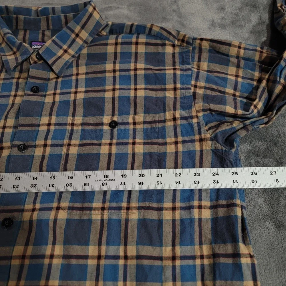 Patagonia Shirt Men XL Blue Plaid Pima Cotton Organic Long Sleeve Outdoor Hiking